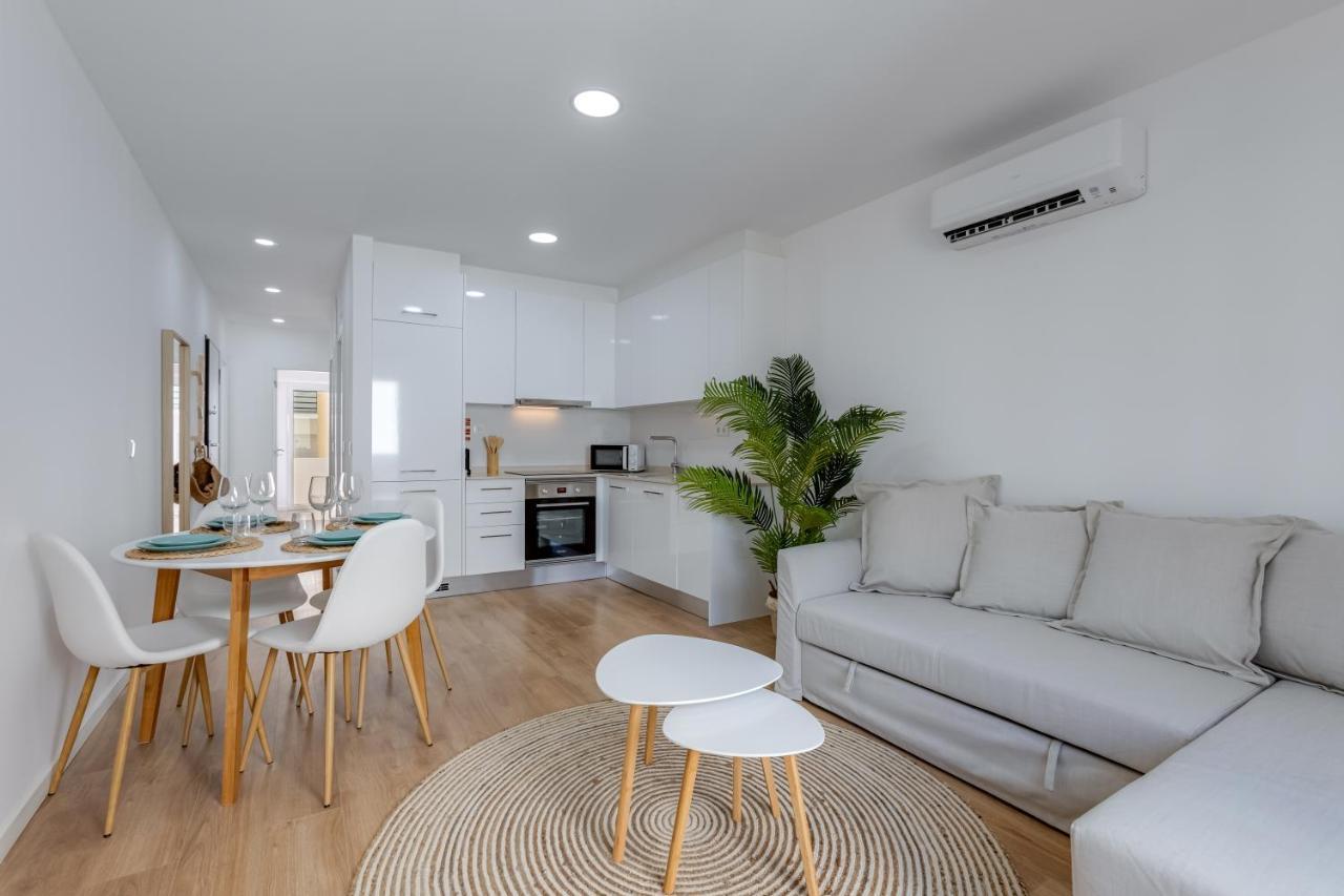 Appartamento T2 Rosa Dos Ventos, A/C & Terrace - Casas & Papeis Armação de Pêra Esterno foto