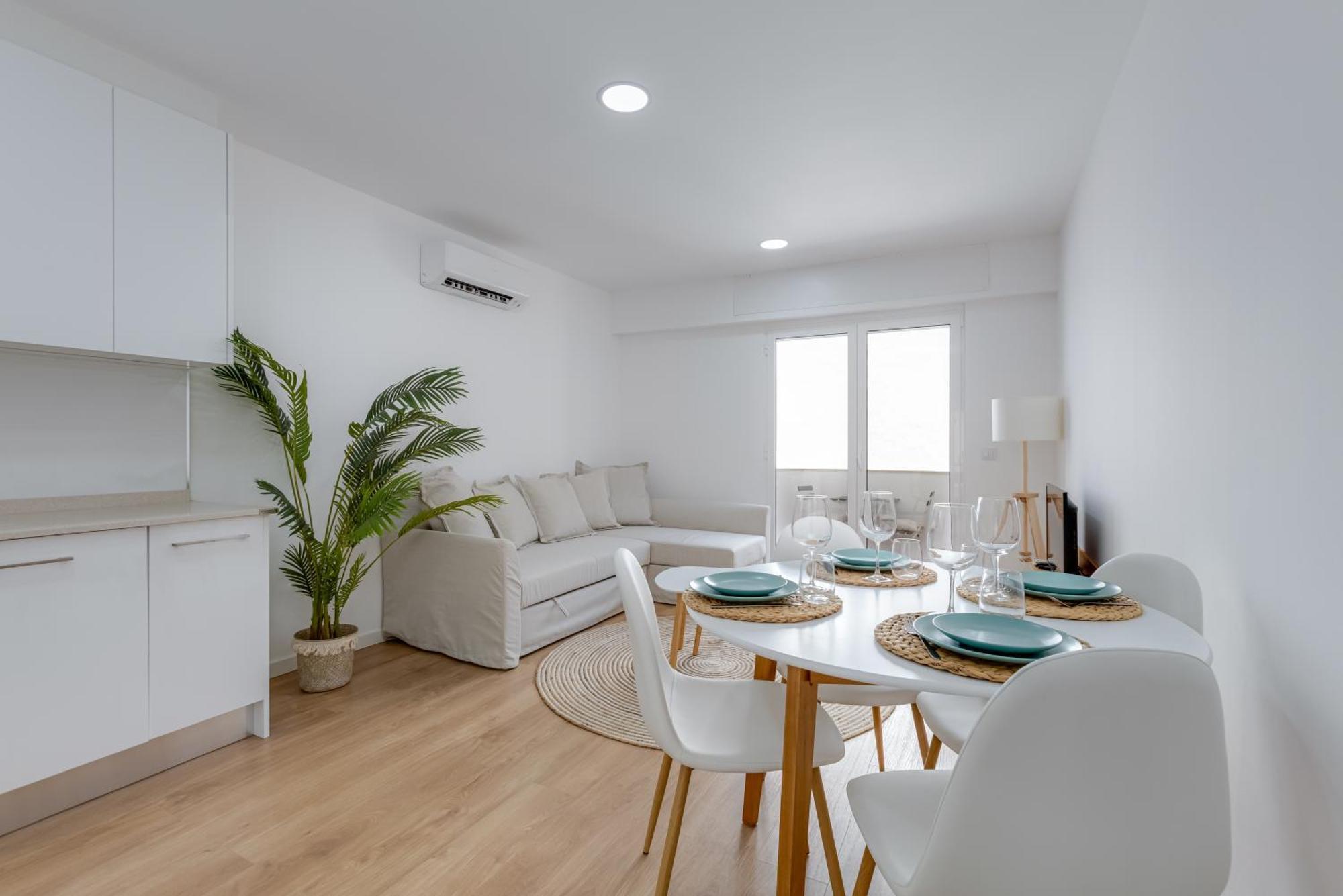 Appartamento T2 Rosa Dos Ventos, A/C & Terrace - Casas & Papeis Armação de Pêra Esterno foto