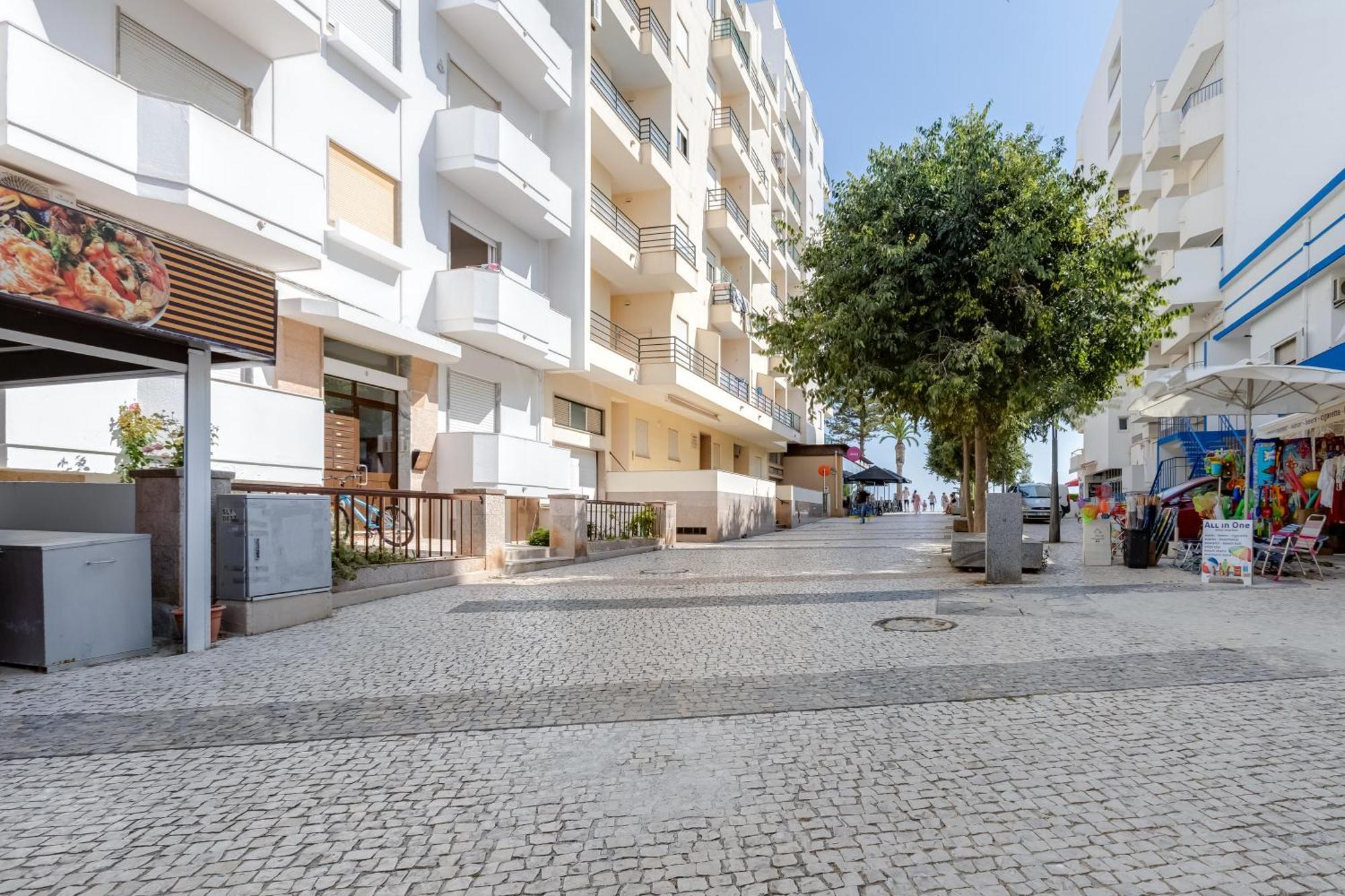 Appartamento T2 Rosa Dos Ventos, A/C & Terrace - Casas & Papeis Armação de Pêra Esterno foto